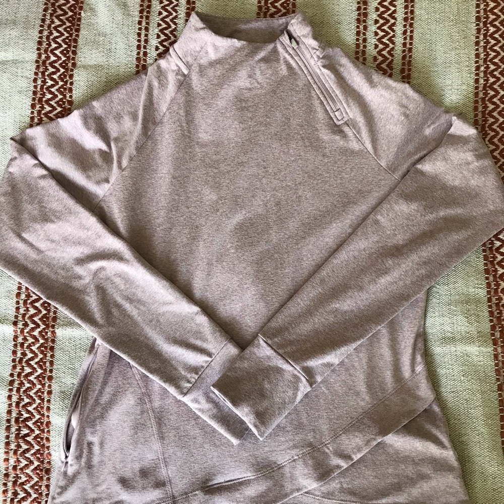 Adorable light pink, sports wear!